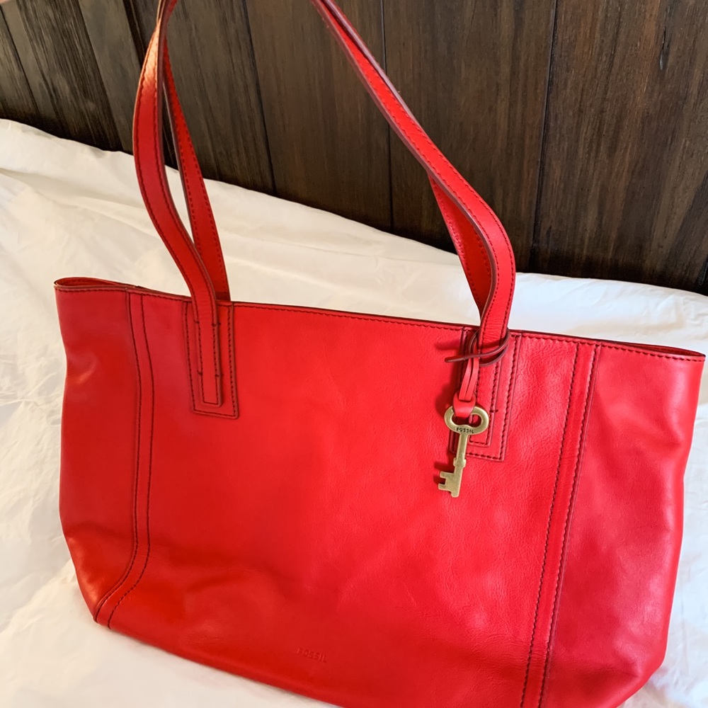 NWOT Fossil Red Leather Tote
